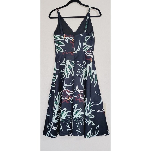 Cooper St Women's‎ Rainforest Floral V-Neck Fit & Flare Dress. Size 4 - Picture 7 of 12